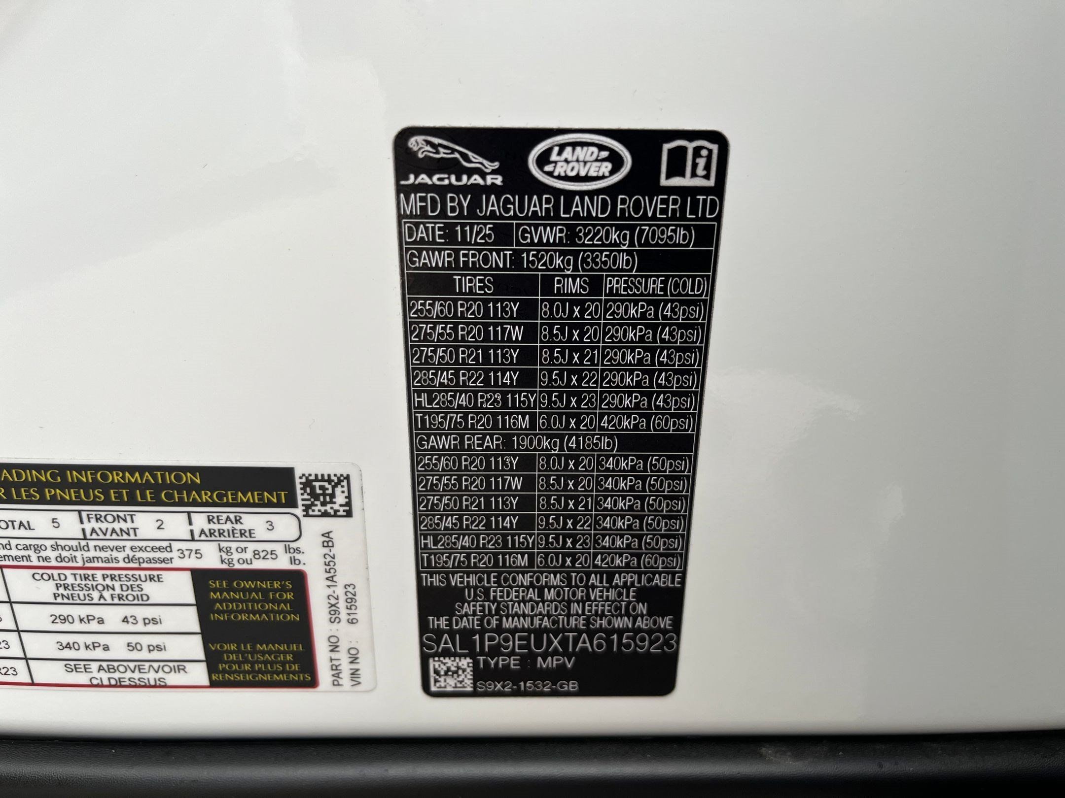 New 2026 Land Rover Range Rover Sport SE AWD/4WD image 23