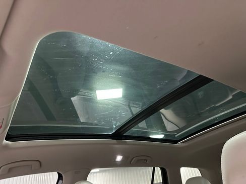 Used 2021 Volkswagen Atlas SE w/ Panoramic Sunroof Package image 20