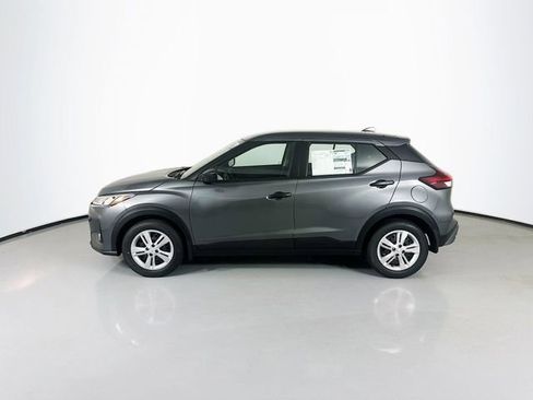 New 2025 Nissan Kicks Play S FWD image 4