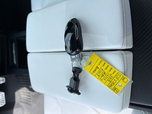 Used 2018 Tesla Model S P100D AWD/4WD image 29