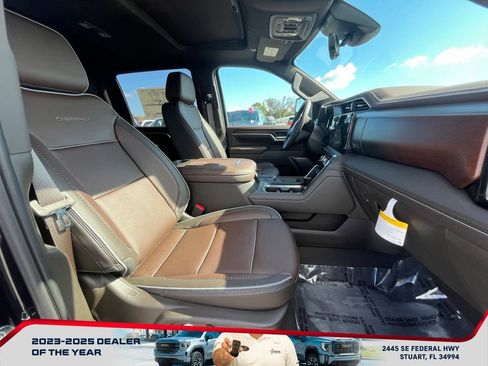 New 2025 GMC Sierra 2500 Denali w/ Denali Reserve Package image 19