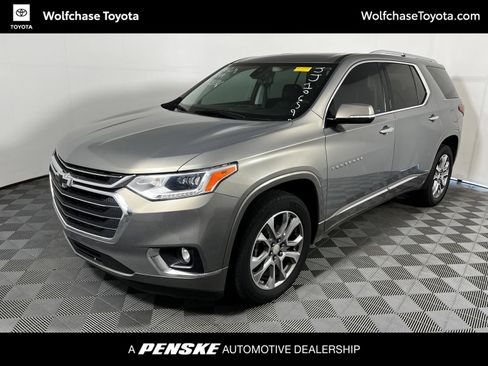 Used 2018 Chevrolet Traverse Premier w/ Driver Confidence II Package FWD image 1
