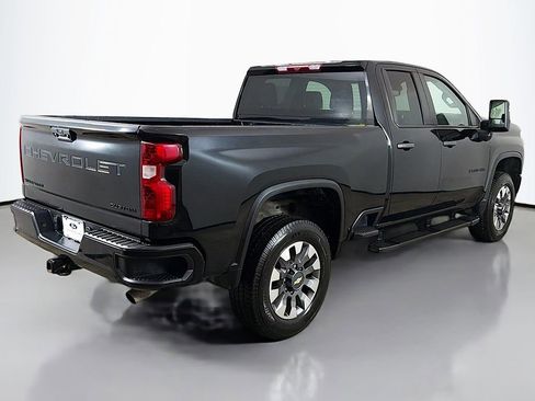 Used 2023 Chevrolet Silverado 2500 Custom w/ Custom Convenience Package image 7