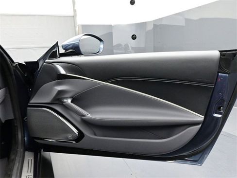 Used 2023 Ferrari Roma image 15