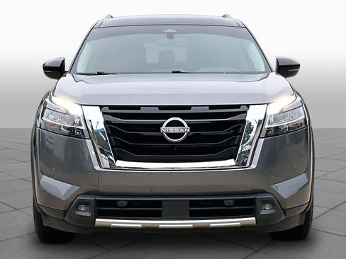 Used 2022 Nissan Pathfinder SL AWD/4WD image 4