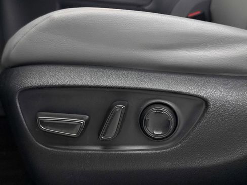 Used 2023 Toyota Sienna XLE w/ Protection Package (TMS) FWD image 25