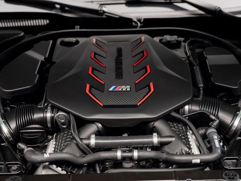 Used 2025 BMW M5 w/ Carbon Package image 80