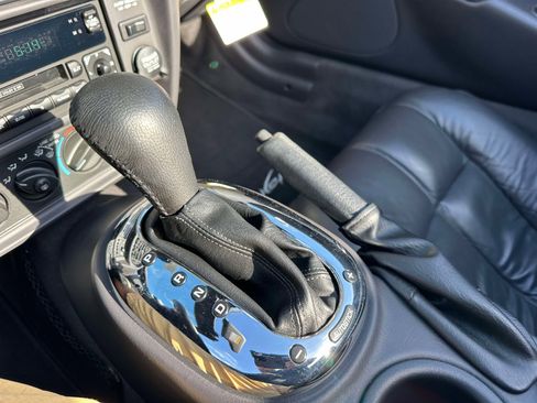 Used 2000 Plymouth Prowler Base image 20