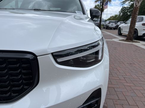 Used 2025 Volvo XC40 B5 Ultra w/ Protection Package Premier AWD/4WD image 6