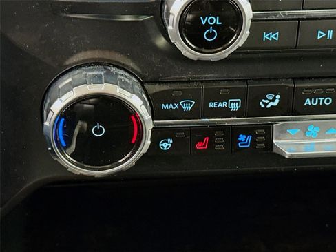 Used 2023 Ford F250 Lariat w/ Lariat Ultimate Package image 15