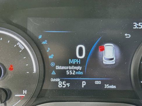 Used 2026 Toyota Sienna XLE AWD/4WD image 12