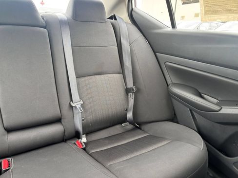 Used 2025 Nissan Altima 2.5 SV FWD image 37