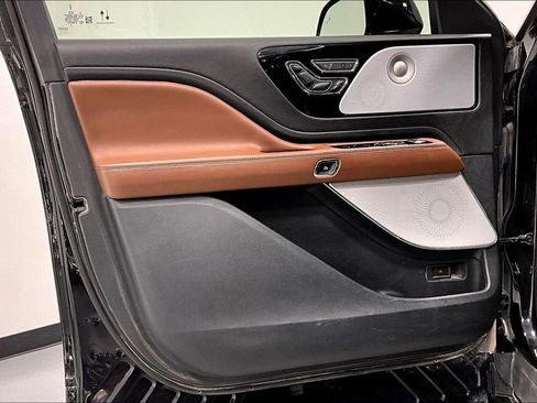 Used 2021 Lincoln Aviator Grand Touring w/ Equipment Group 302A image 21