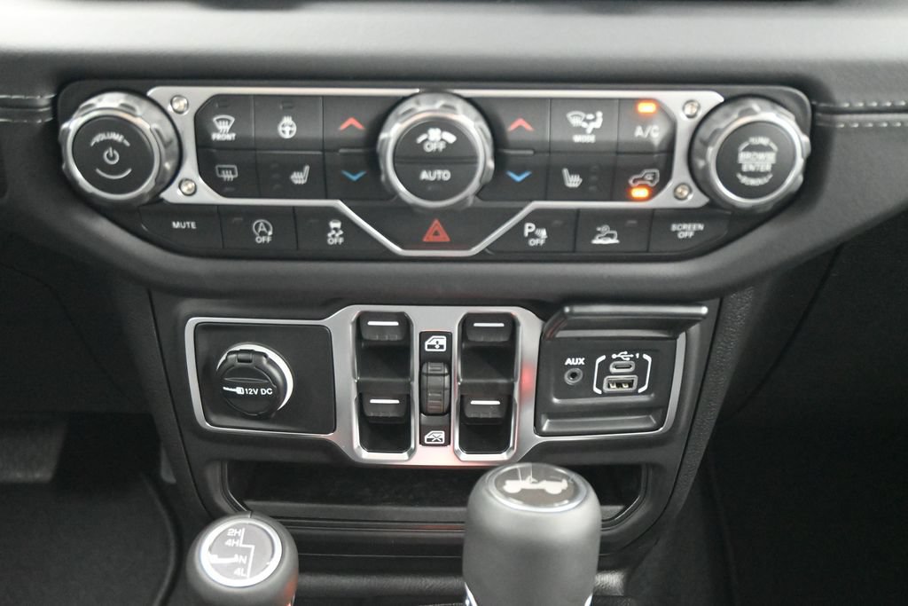 New 2027 Jeep Wrangler Unlimited Sahara AWD/4WD image 21
