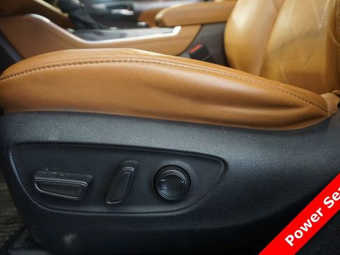 Used 2020 Toyota Highlander Platinum image 7
