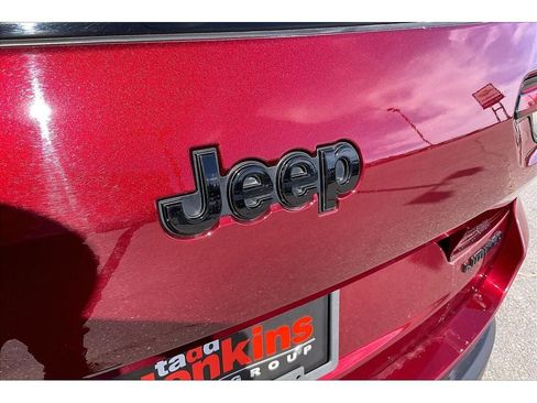 Used 2024 Jeep Grand Cherokee L Limited w/ Luxury Tech Group II AWD/4WD image 34