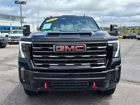 Used 2024 GMC Sierra 2500 AT4 w/ AT4 Premium Plus Package AWD/4WD image 9