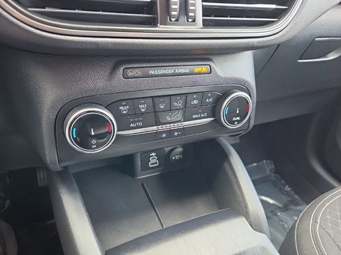 Used 2025 Ford Escape Active image 28