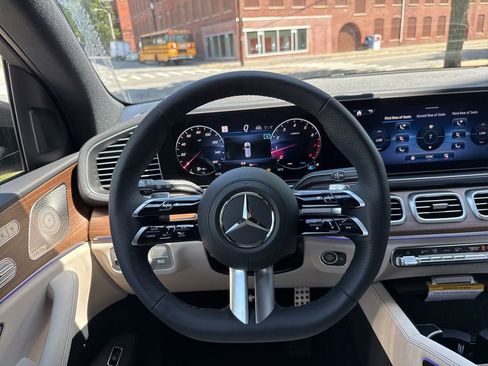New 2025 Mercedes-Benz GLS 450 4MATIC image 26