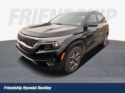 Used 2023 Kia Seltos EX