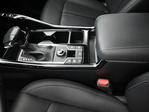 Used 2025 Kia Sorento SX image 20