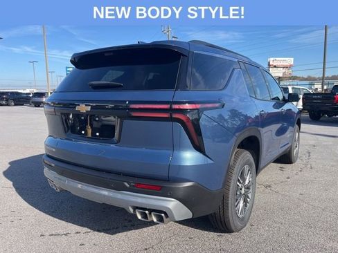 New 2026 Chevrolet Traverse LT w/ Driver Confidence Package image 4