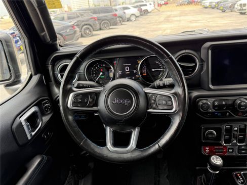 Used 2022 Jeep Wrangler Unlimited Rubicon 4xe w/ Cold Weather Group AWD/4WD image 19
