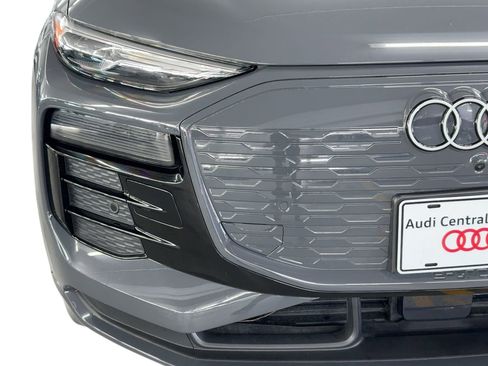 Certified 2025 Audi Q6 e-tron Premium w/ Convenience Package image 11