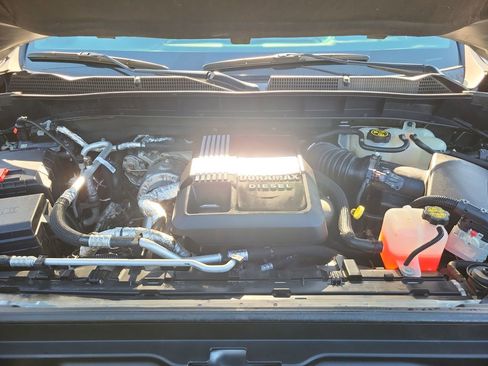 Used 2021 GMC Sierra 1500 AT4 w/ Technology Package image 10