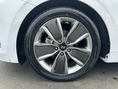 Used 2018 Hyundai Ioniq Limited w/ Limited Ultimate Package 03 image 12