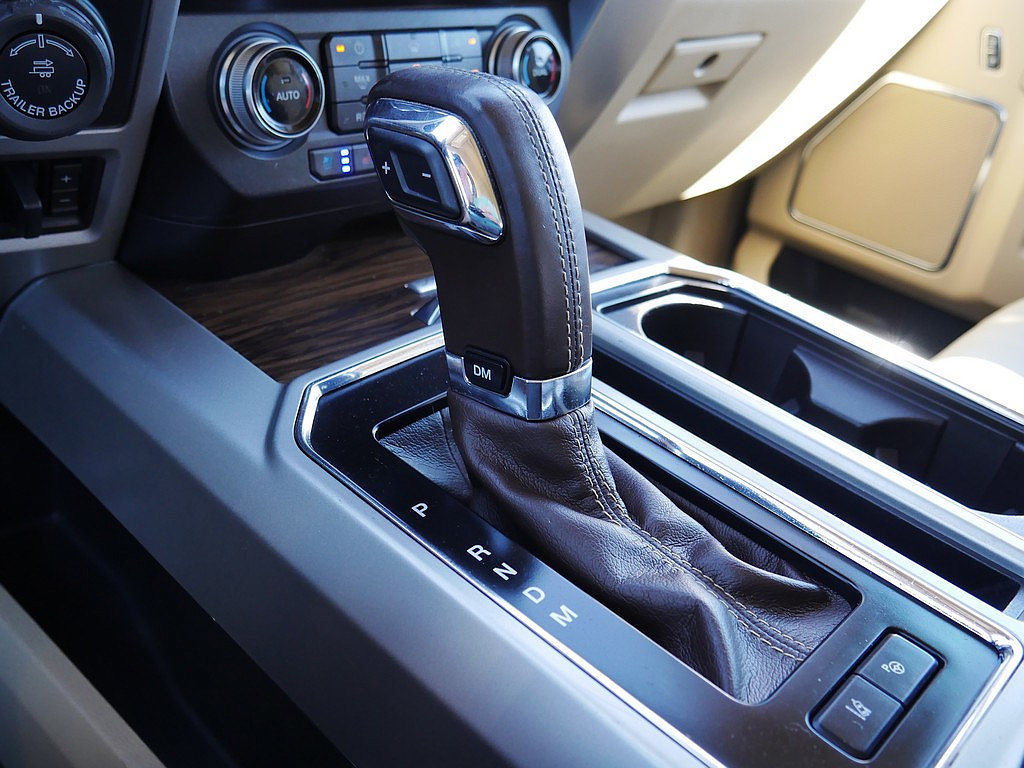 Used 2018 Ford F150 Lariat w/ Equipment Group 502A Luxury AWD/4WD image 54