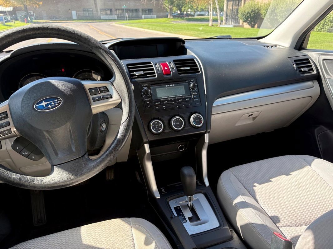 Used 2015 Subaru Forester 2.5i Premium AWD/4WD image 11