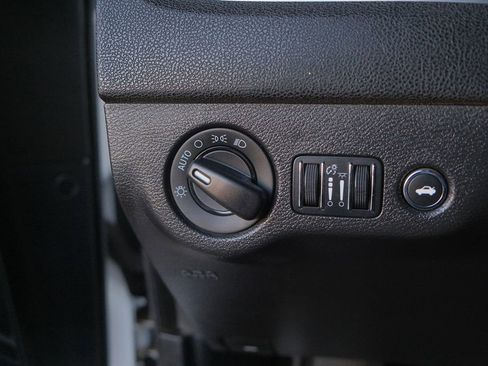 Used 2013 Chrysler 300 Motown image 13