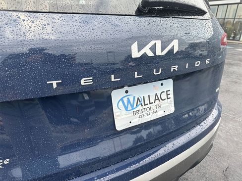 New 2025 Kia Telluride S image 6