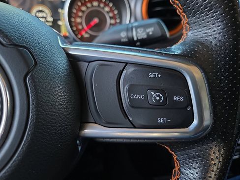 Used 2021 Jeep Gladiator Mojave AWD/4WD image 20