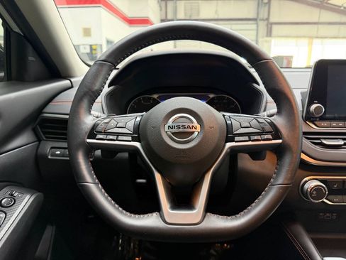 Used 2021 Nissan Altima 2.5 SR w/ SR Premium Package FWD image 22