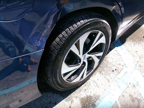 Used 2021 Subaru Legacy Premium AWD/4WD image 9