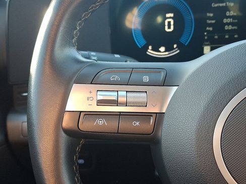 Used 2024 Hyundai Kona SEL image 21