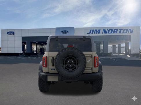 New 2026 Ford Bronco Badlands w/ Sasquatch Package AWD/4WD image 7