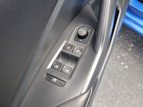 Used 2024 Volkswagen Jetta SE FWD image 13