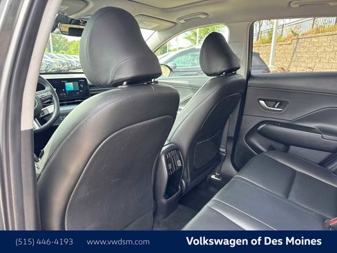 Used 2024 Hyundai Kona Limited image 13