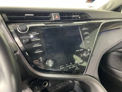 Used 2018 Toyota Camry XLE w/ Audio Package FWD image 7