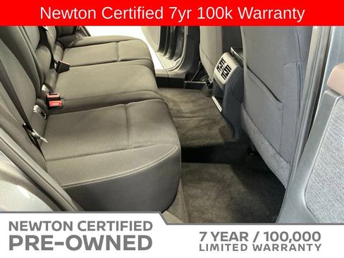 Used 2023 Nissan Rogue S FWD image 18