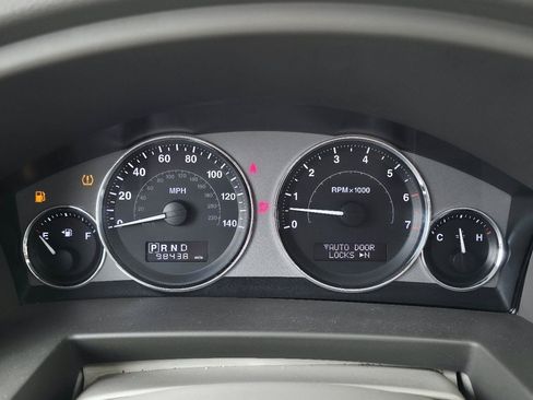 Used 2008 Jeep Commander Limited w/ Trailer Tow Group IV AWD/4WD image 31