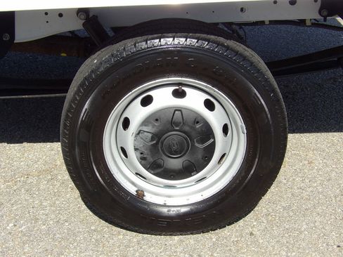 Used 2019 Ford Transit 250 138 image 37