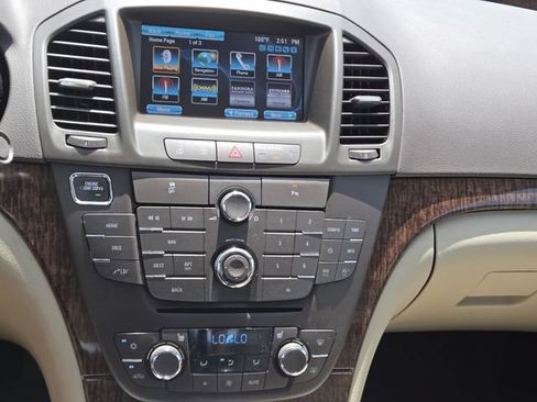Used 2013 Buick Regal Premium FWD image 26