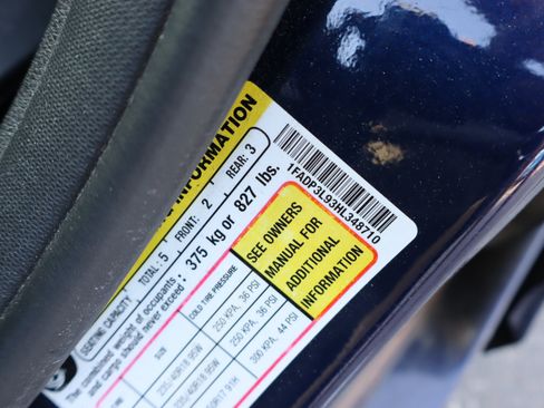 Used 2017 Ford Focus ST FWD image 23