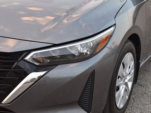 Used 2025 Nissan Sentra S FWD image 15