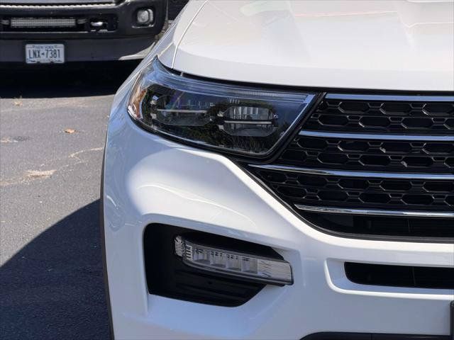 Used 2023 Ford Explorer XLT w/ Equipment Group 202A AWD/4WD image 9