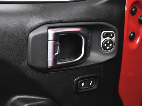 Used 2023 Jeep Wrangler Unlimited w/ 8.4" Radio Group image 10